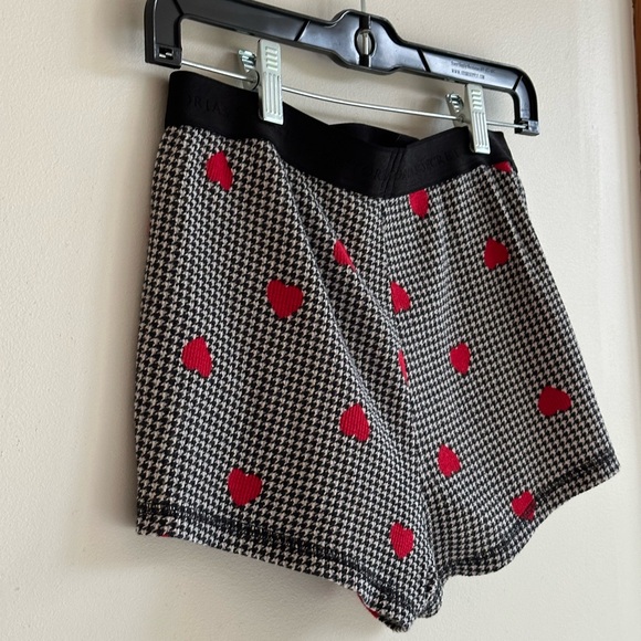 Victoria’s Secret Thermal Pajama Set Heart Print Size Small - Picture 9 of 13